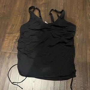 Lands End tankini top, size 14DDD